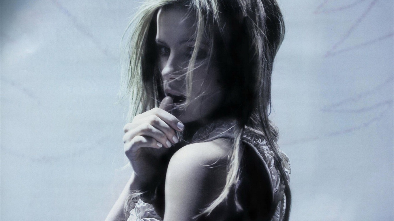 Kate Beckinsale 美しい壁紙 (2) #8 - 1366x768