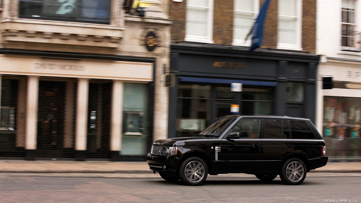 Land Rover Range Rover Black Edition - 2011 HD Wallpaper #8 - 1366x768