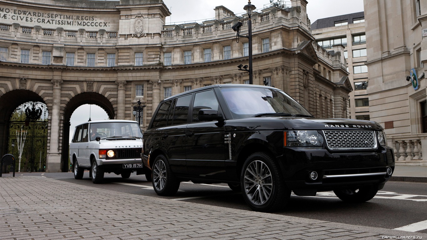 Land Rover Range Rover Black Edition - 2011 HD Wallpaper #9 - 1366x768