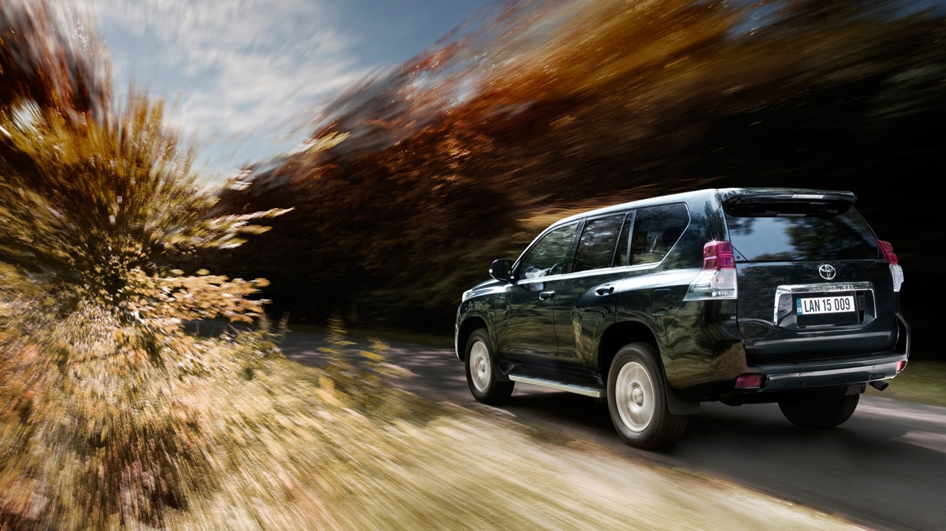 Toyota Land Cruiser Prado - 2009 HD wallpaper #6 - 1366x768