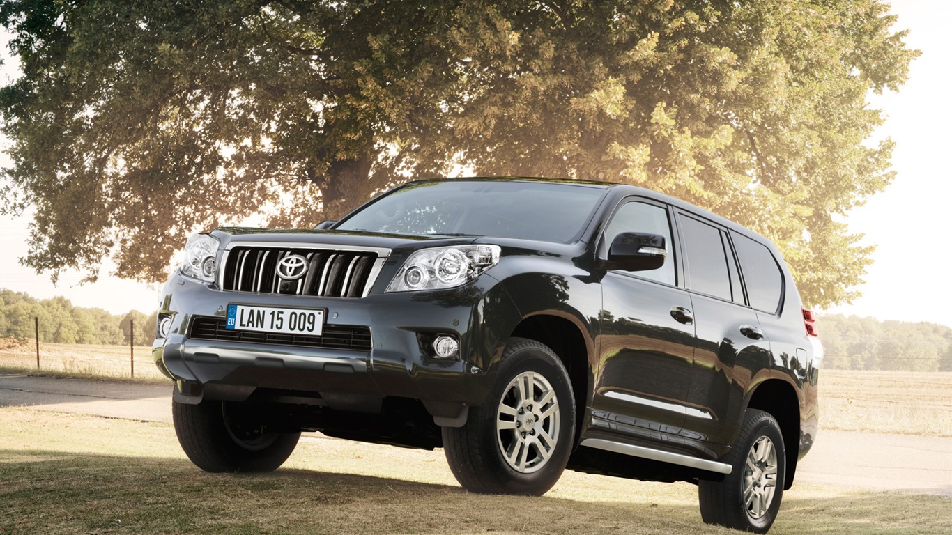 Toyota Land Cruiser Prado - 2009 HD Wallpaper #17 - 1366x768