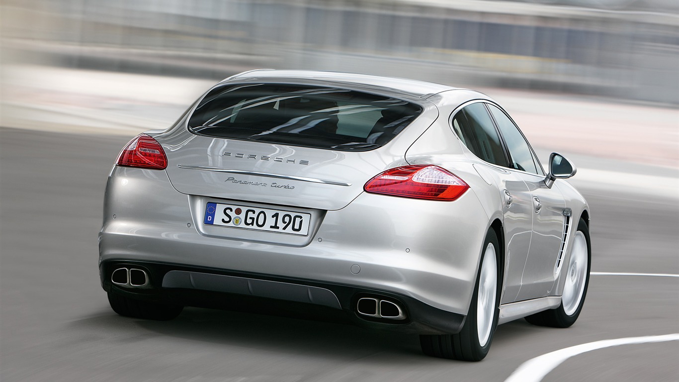 Porsche Panamera Turbo - 2009 HD Wallpaper #25 - 1366x768