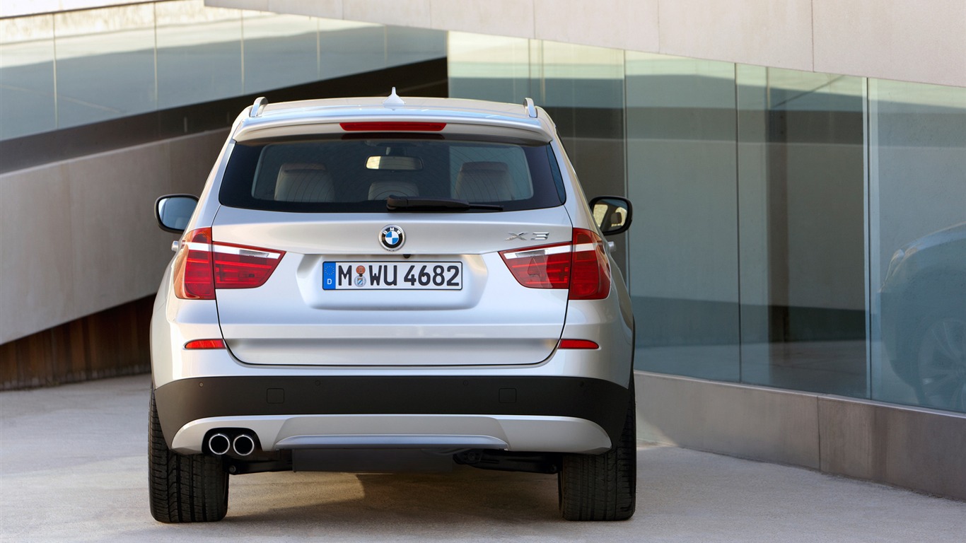 BMW X3 xDrive35i - 2010 宝马(一)7 - 1366x768