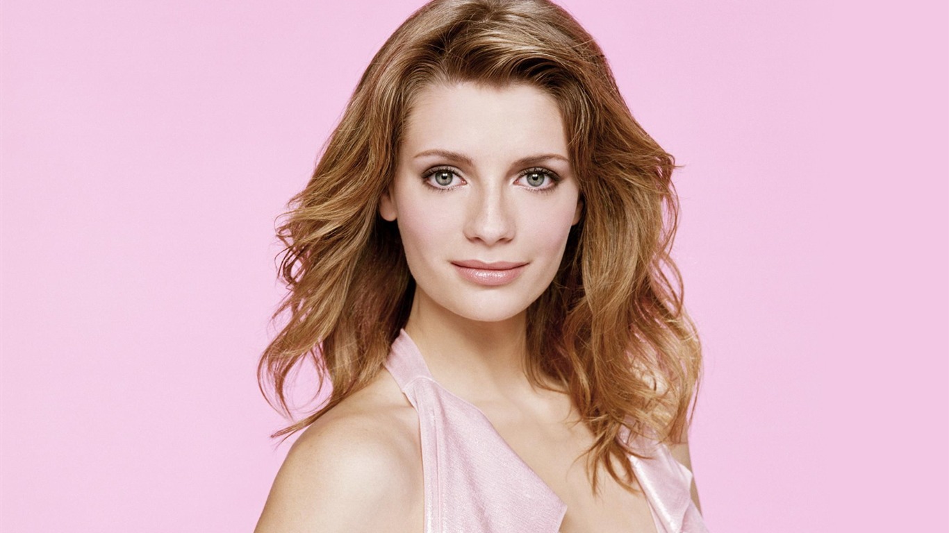 Mischa Barton hermosa fondo de pantalla (2) #7 - 1366x768