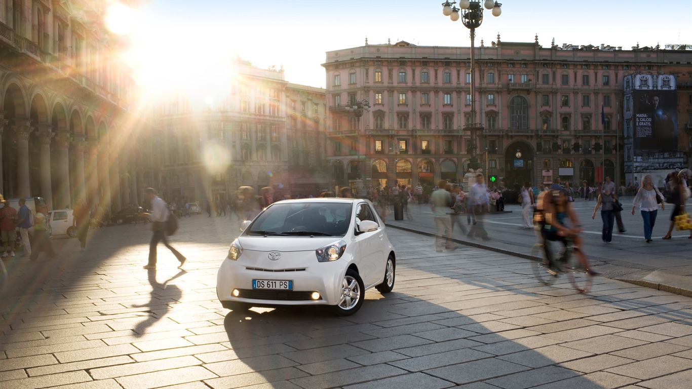 Toyota iQ - 2009 fondos de escritorio de alta definición (1) #19 - 1366x768