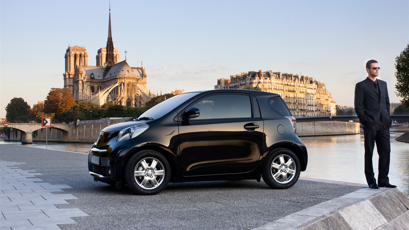 Toyota iQ - 2009 HD wallpaper (2) #12 - 1366x768