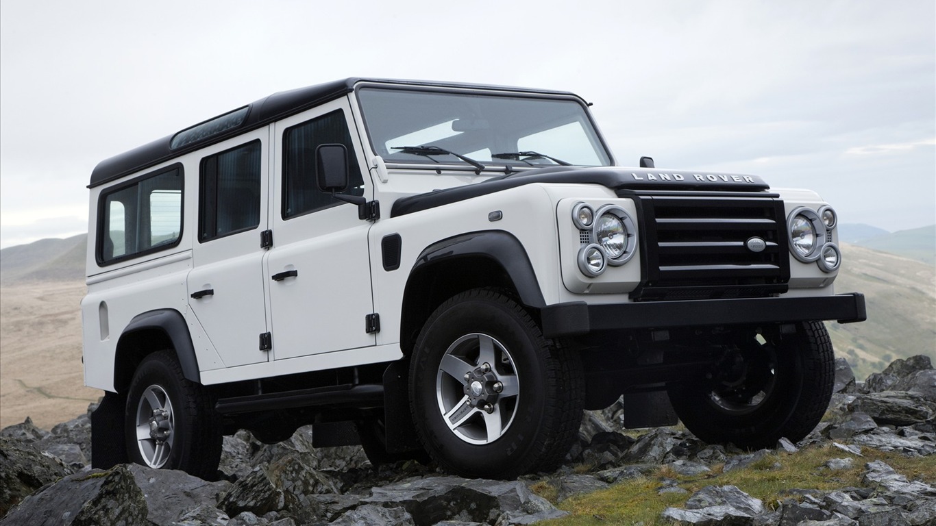 Land Rover wallpapers 2011 (1) #1 - 1366x768
