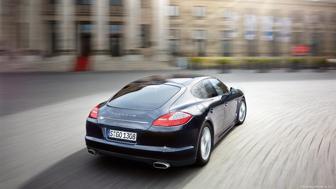 Porsche Panamera 4 - 2010 HD wallpaper #5 - 1366x768