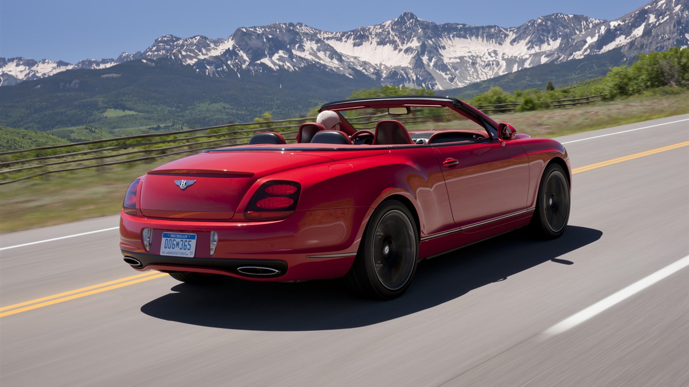 Bentley Continental Supersports Convertible - 2010 fonds d'écran HD #9 - 1366x768