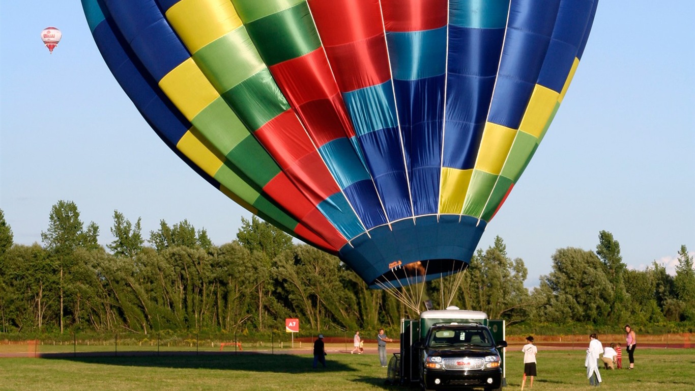 Barevné horkovzdušné balóny tapety (2) #13 - 1366x768