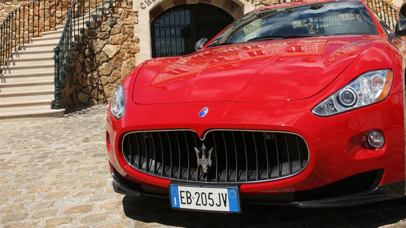 Maserati GranTurismo - 2010 HD обои #31 - 1366x768