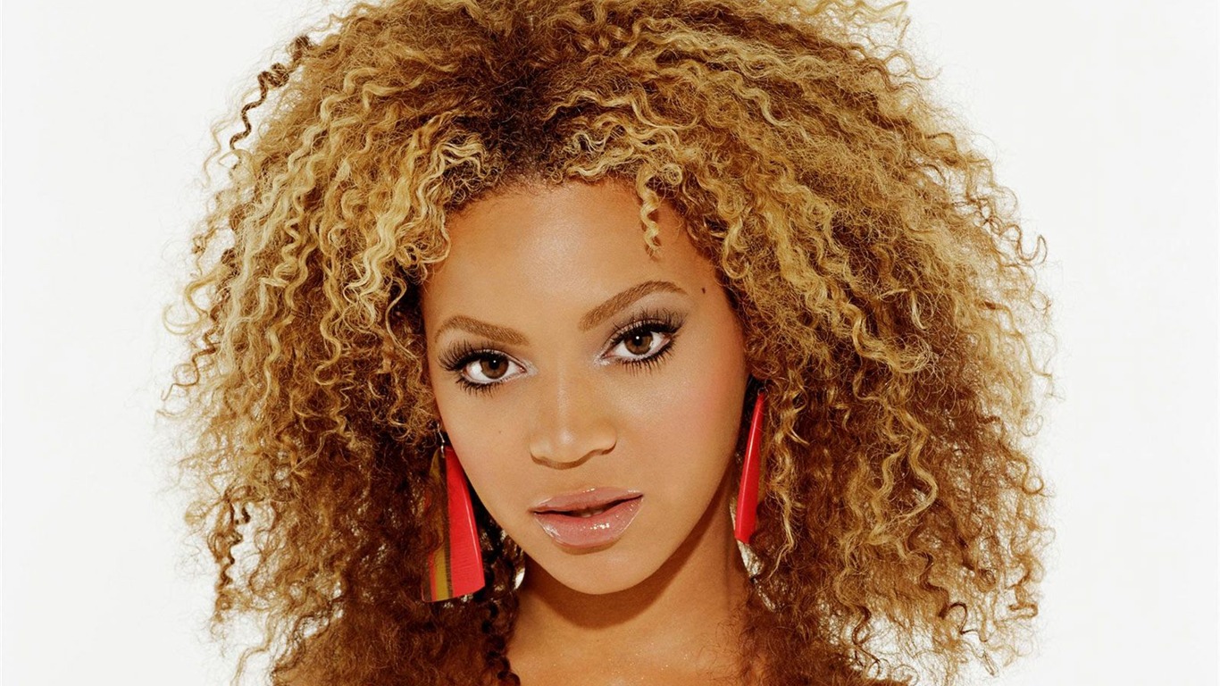 Beyonce Knowles krásnou tapetu #38 - 1366x768