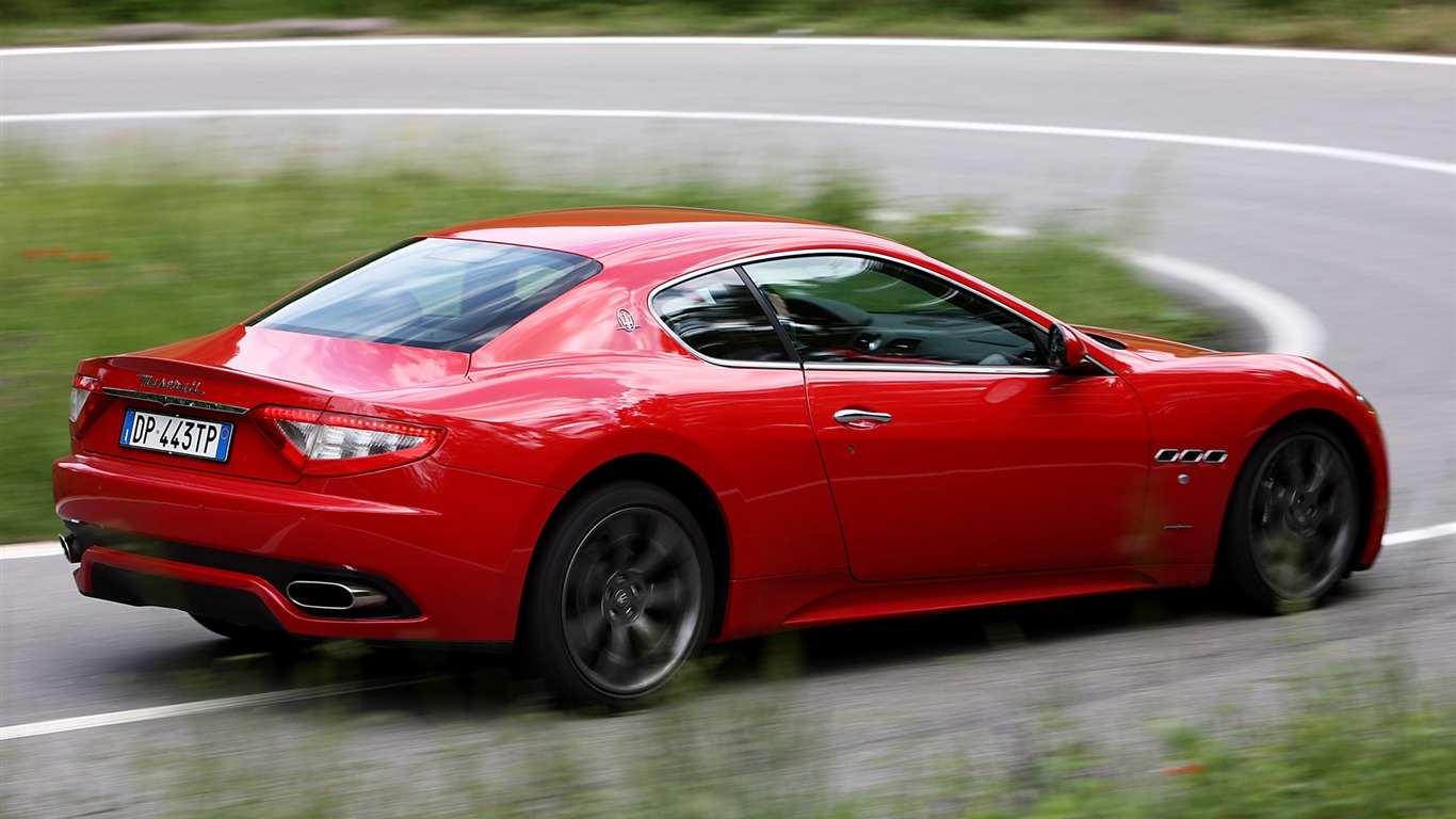 Maserati GranTurismo S - 2008 HD fond d'écran #6 - 1366x768