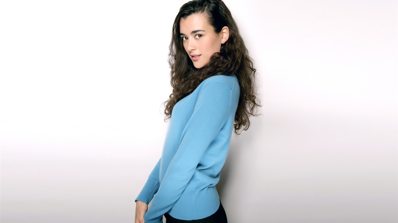 Cote de Pablo 蔻特·德·帕布罗 美女壁纸15 - 1366x768