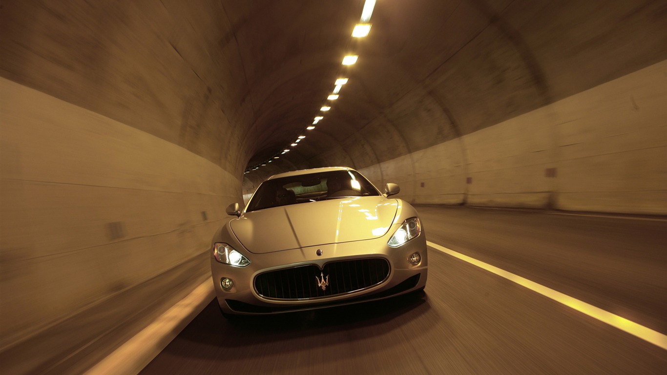 Maserati GranTurismo - 2007 HD wallpaper #13 - 1366x768