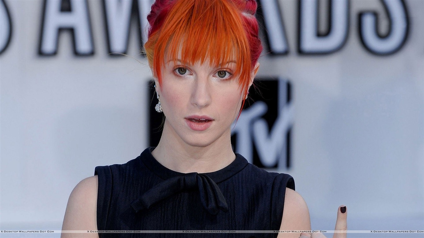 Hayley Williams 海莉·威廉姆斯 美女壁纸20 - 1366x768