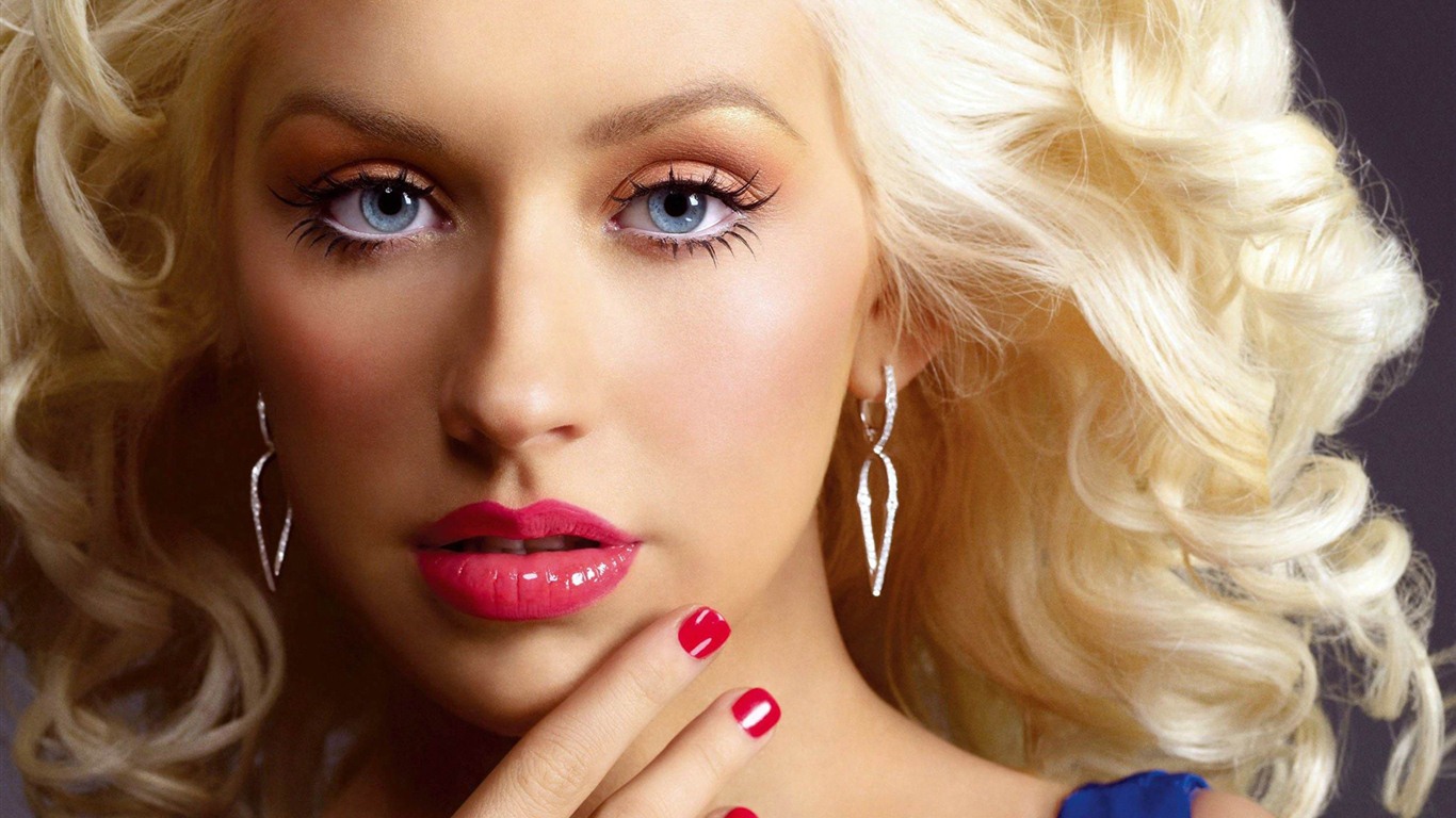 Christina Aguilera beautiful wallpapers #1 - 1366x768