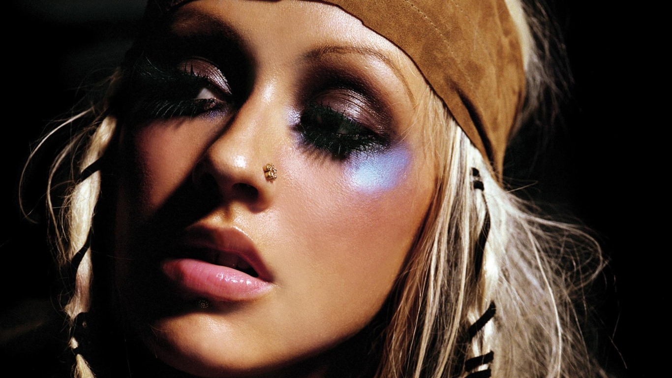 Christina Aguilera beautiful wallpapers #16 - 1366x768