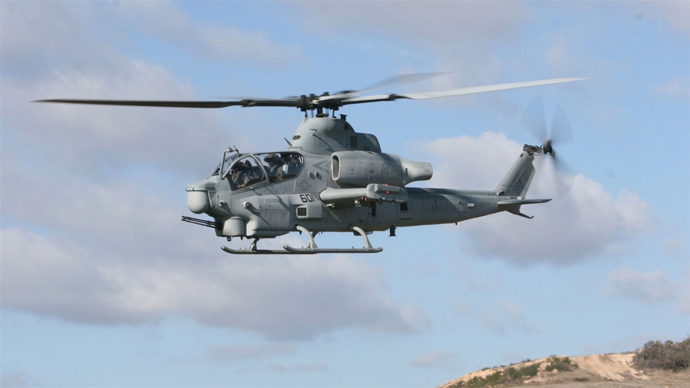 Fonds d'écran HD hélicoptères militaires #8 - 1366x768