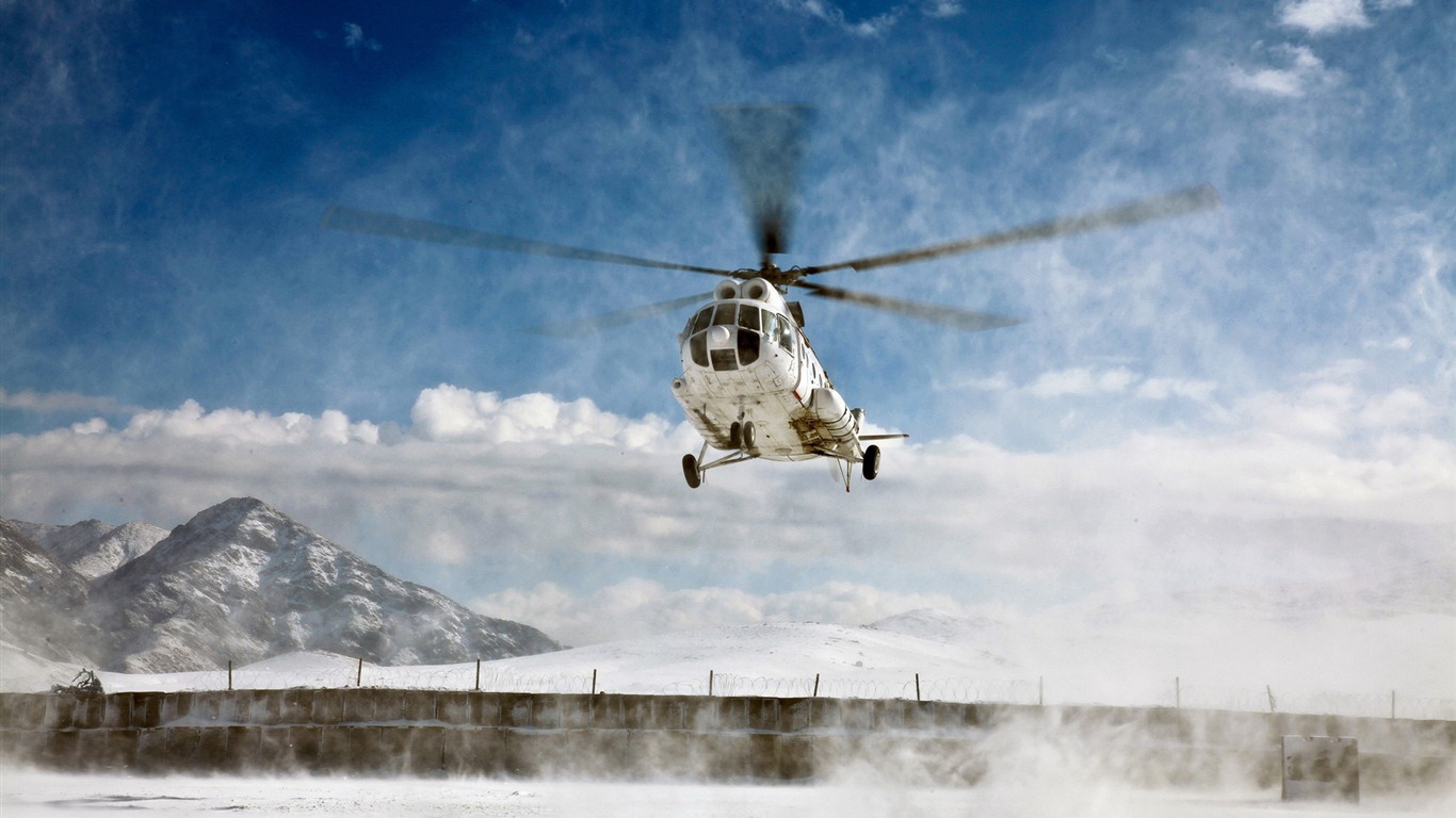 軍のヘリコプターHDの壁紙 #17 - 1366x768
