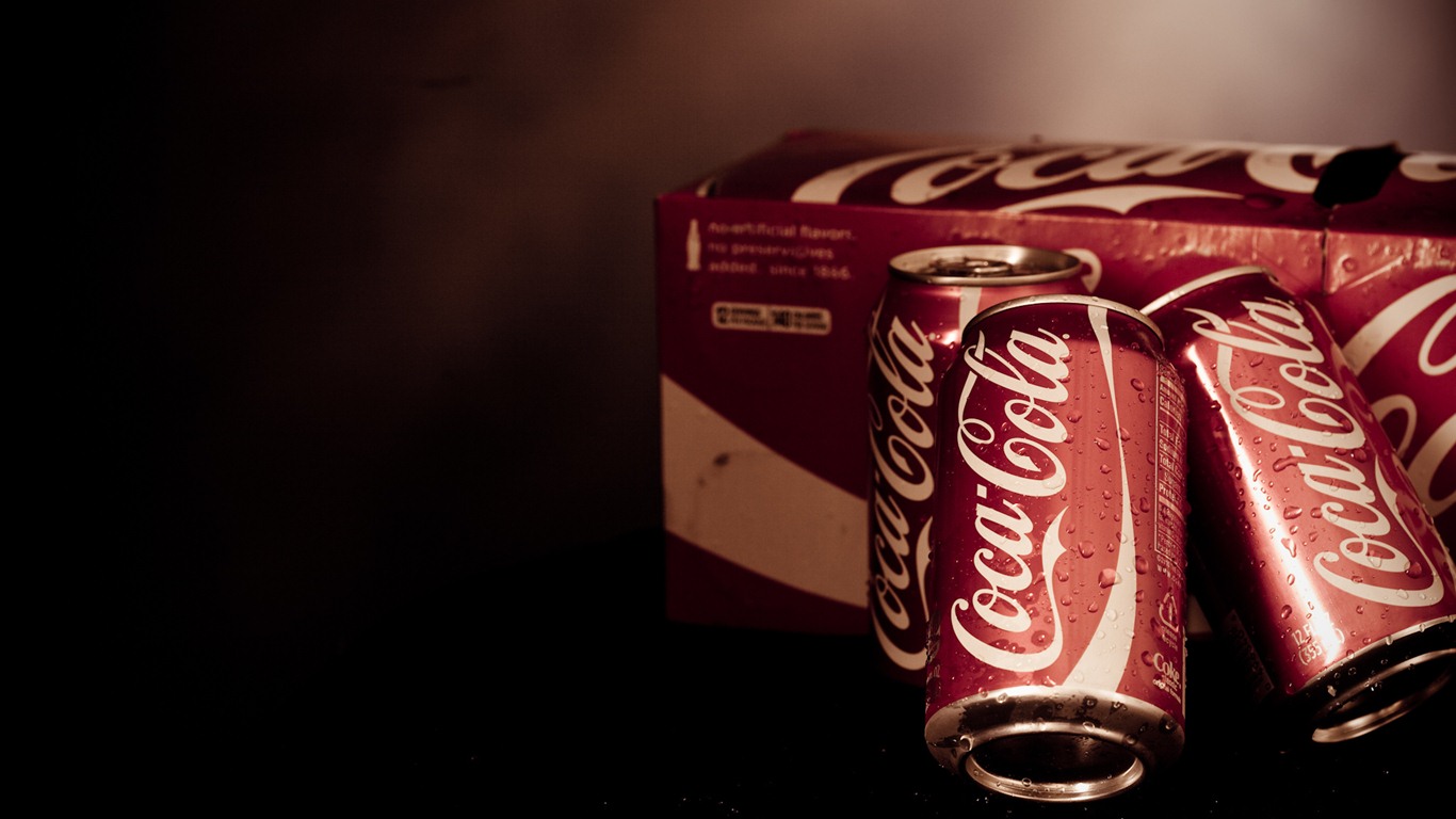 Coca-Cola красивыми обоями объявление #19 - 1366x768