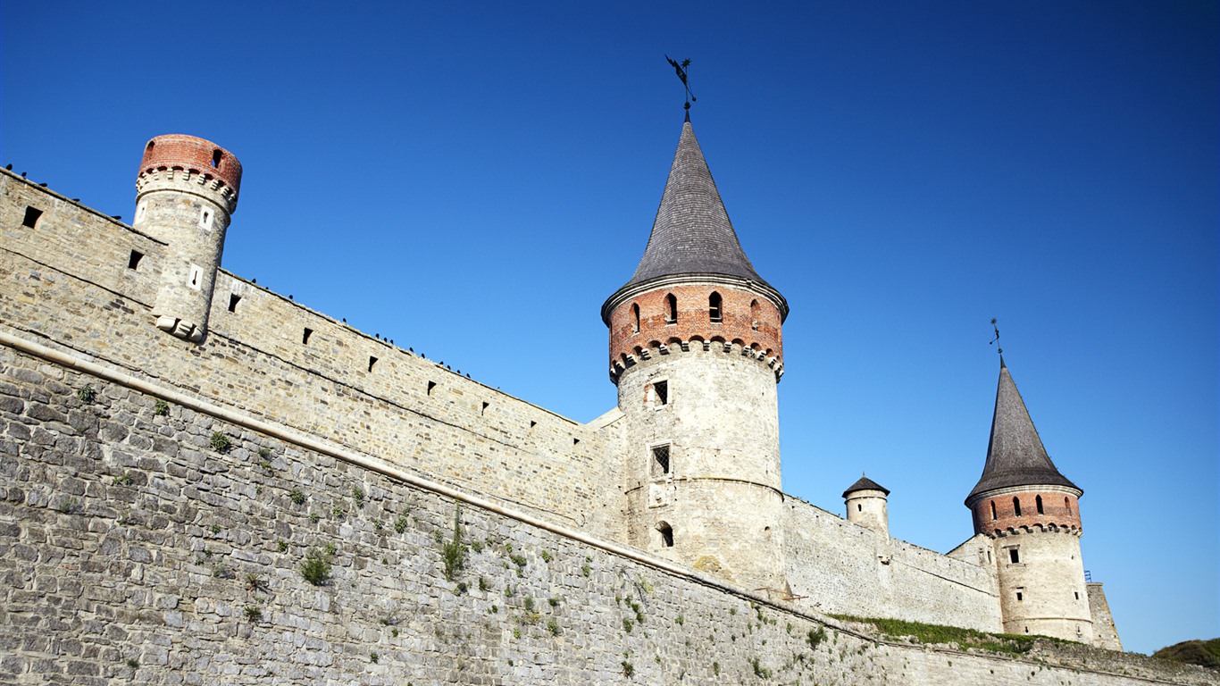 Windows 7 壁纸：欧洲的城堡21 - 1366x768