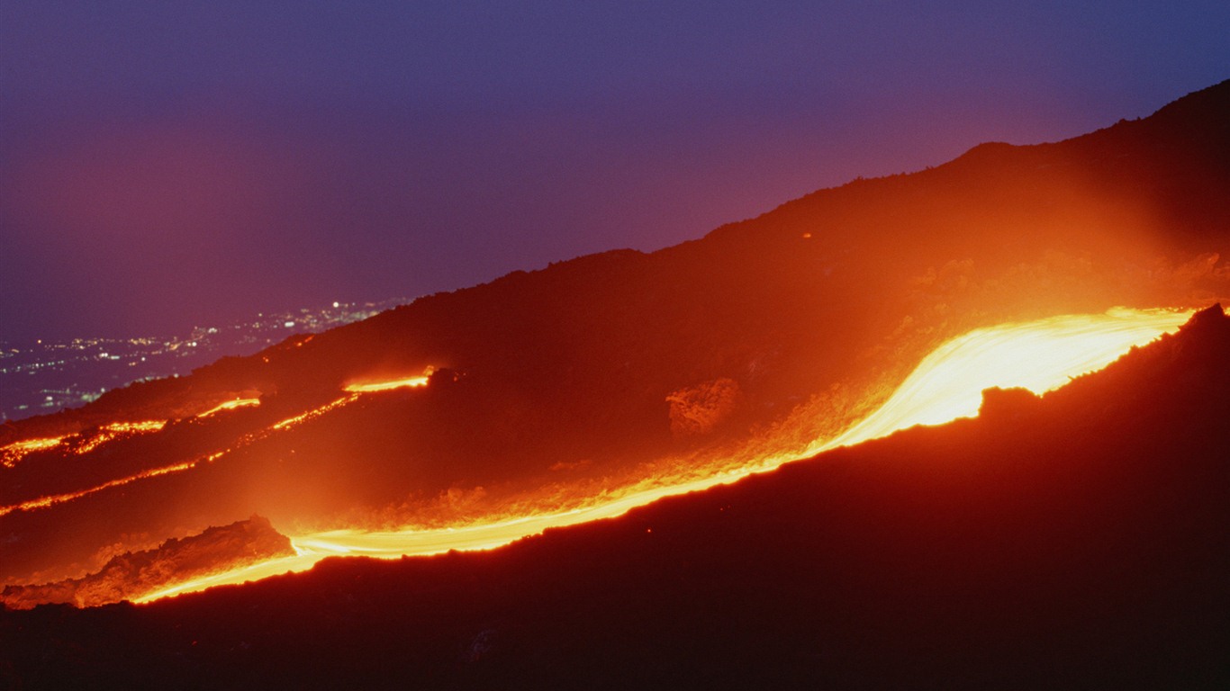 Vulkanausbruch von der herrlichen Landschaft Tapeten #6 - 1366x768