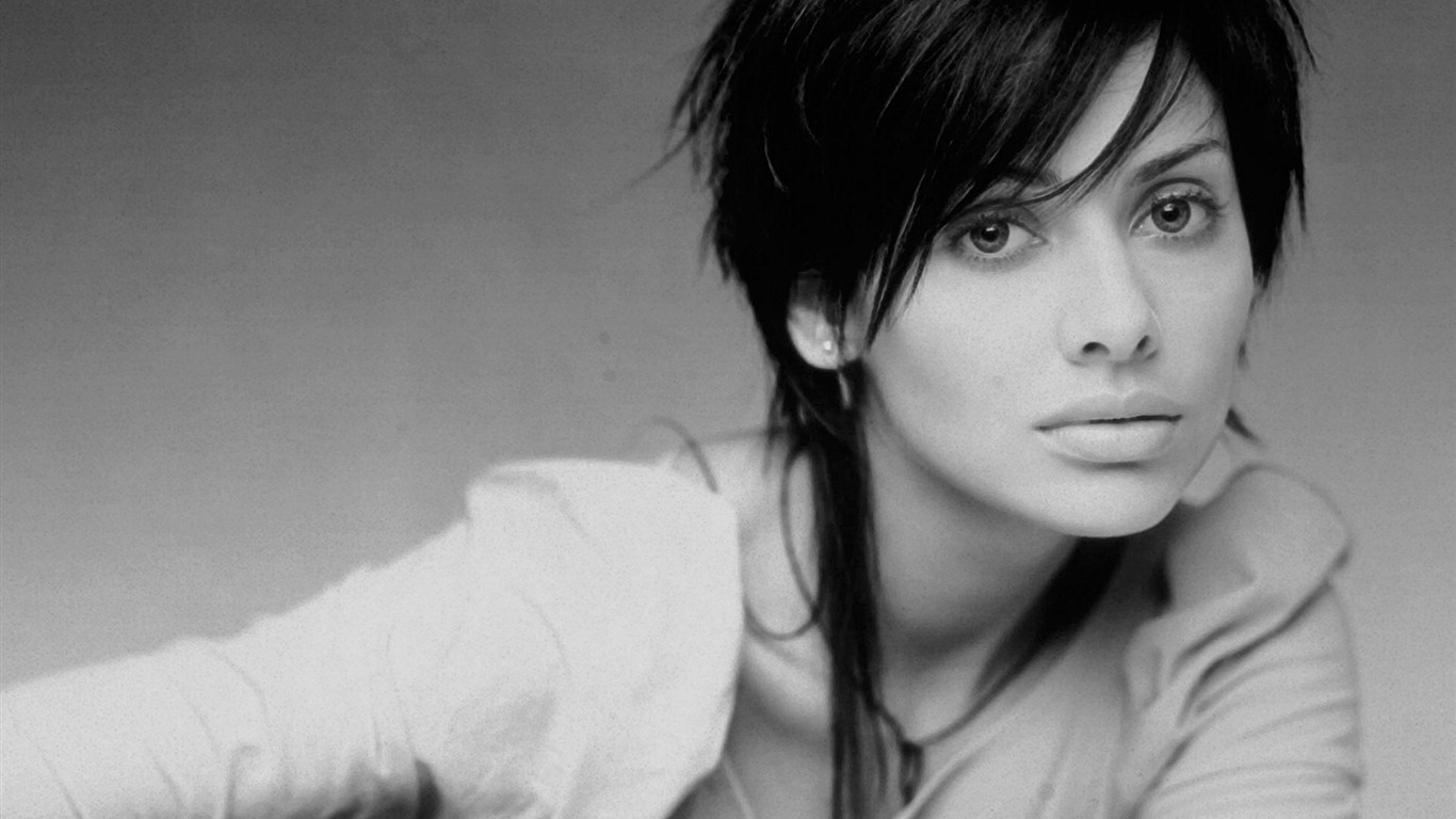 Natalie Imbruglia 娜塔莉·安博莉亞 美女壁紙 #7 - 1366x768