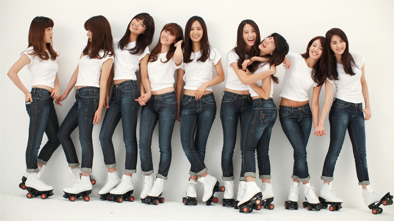 Girls Generation latest HD wallpapers collection #9 - 1366x768