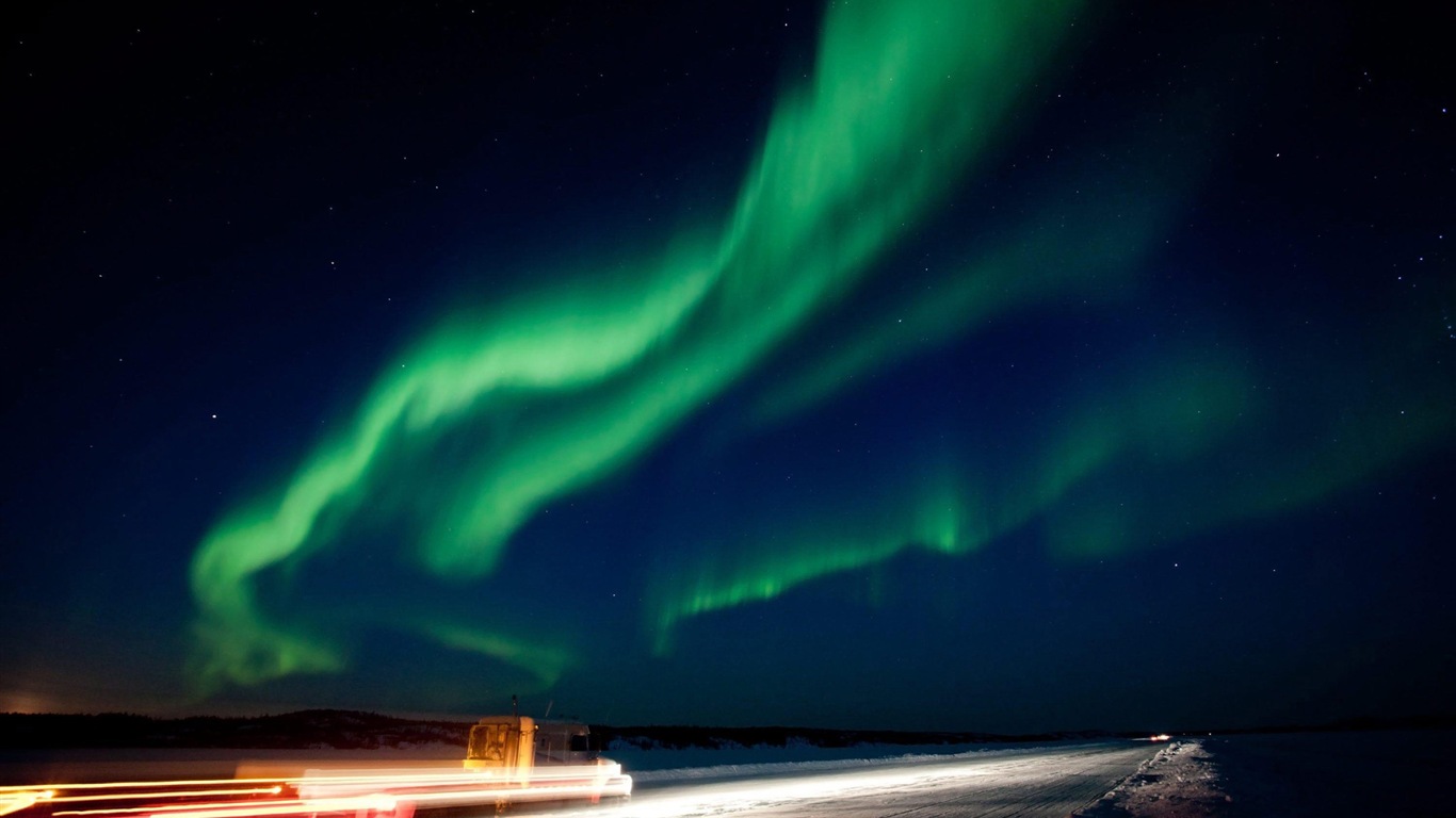 Природные чудеса Northern Lights HD обои (1) #5 - 1366x768