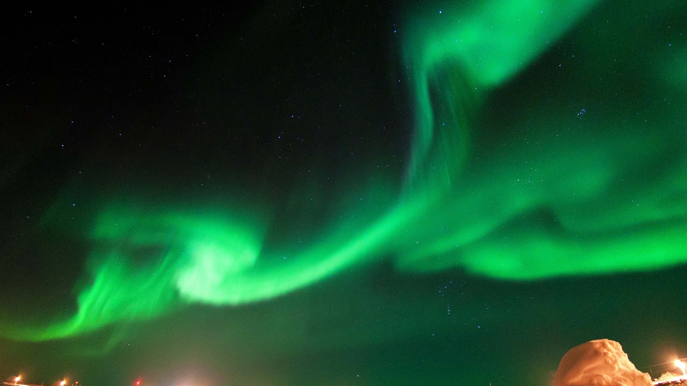 Природные чудеса Northern Lights HD обои (1) #8 - 1366x768