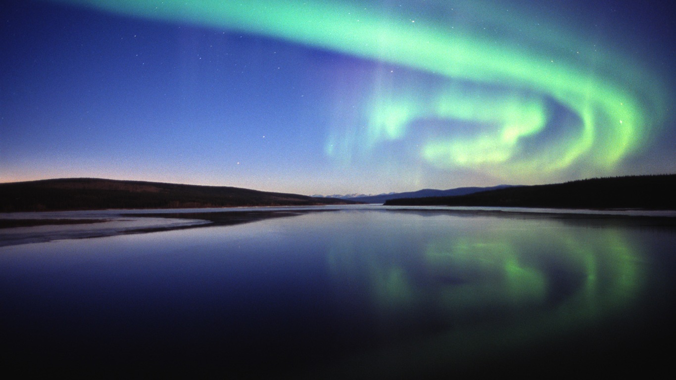 Природные чудеса Northern Lights HD обои (2) #15 - 1366x768