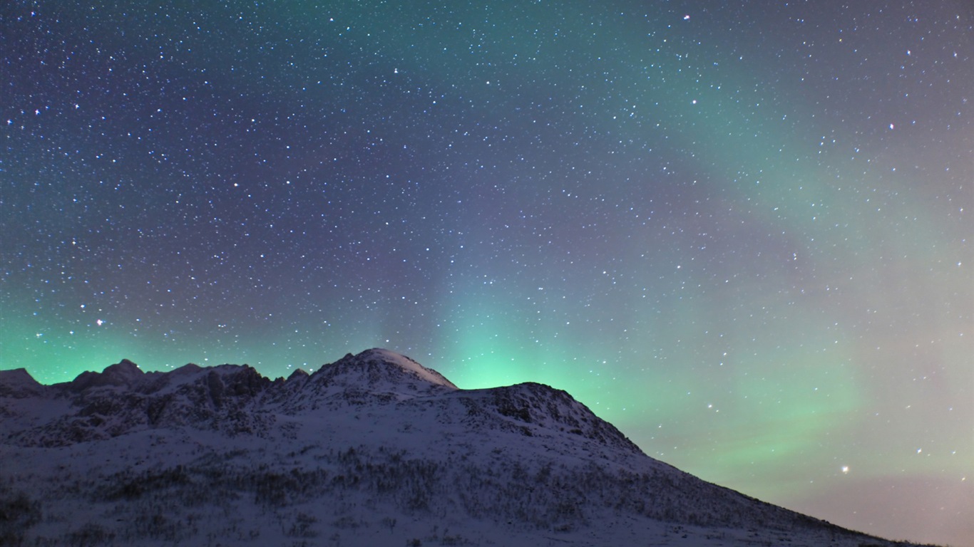 Природные чудеса Northern Lights HD обои (2) #17 - 1366x768