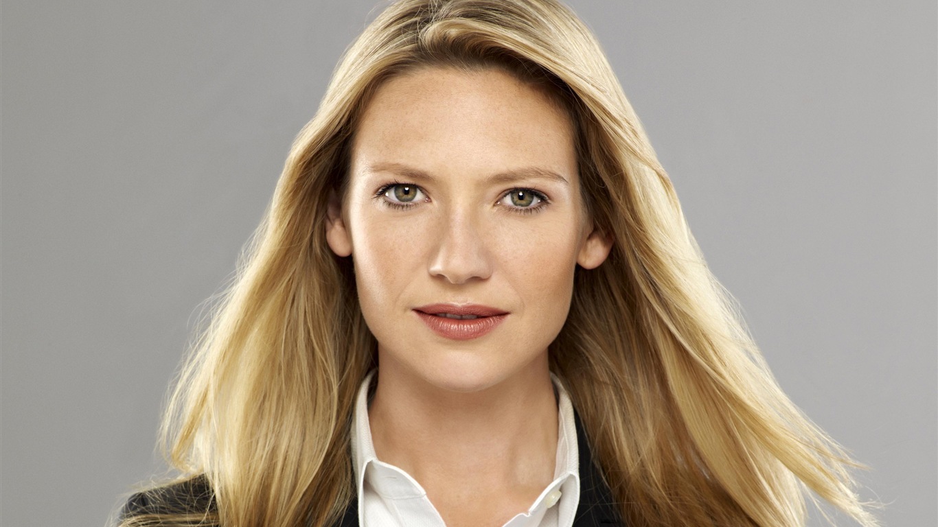 Anna Torv krásné Tapety na plochu #1 - 1366x768