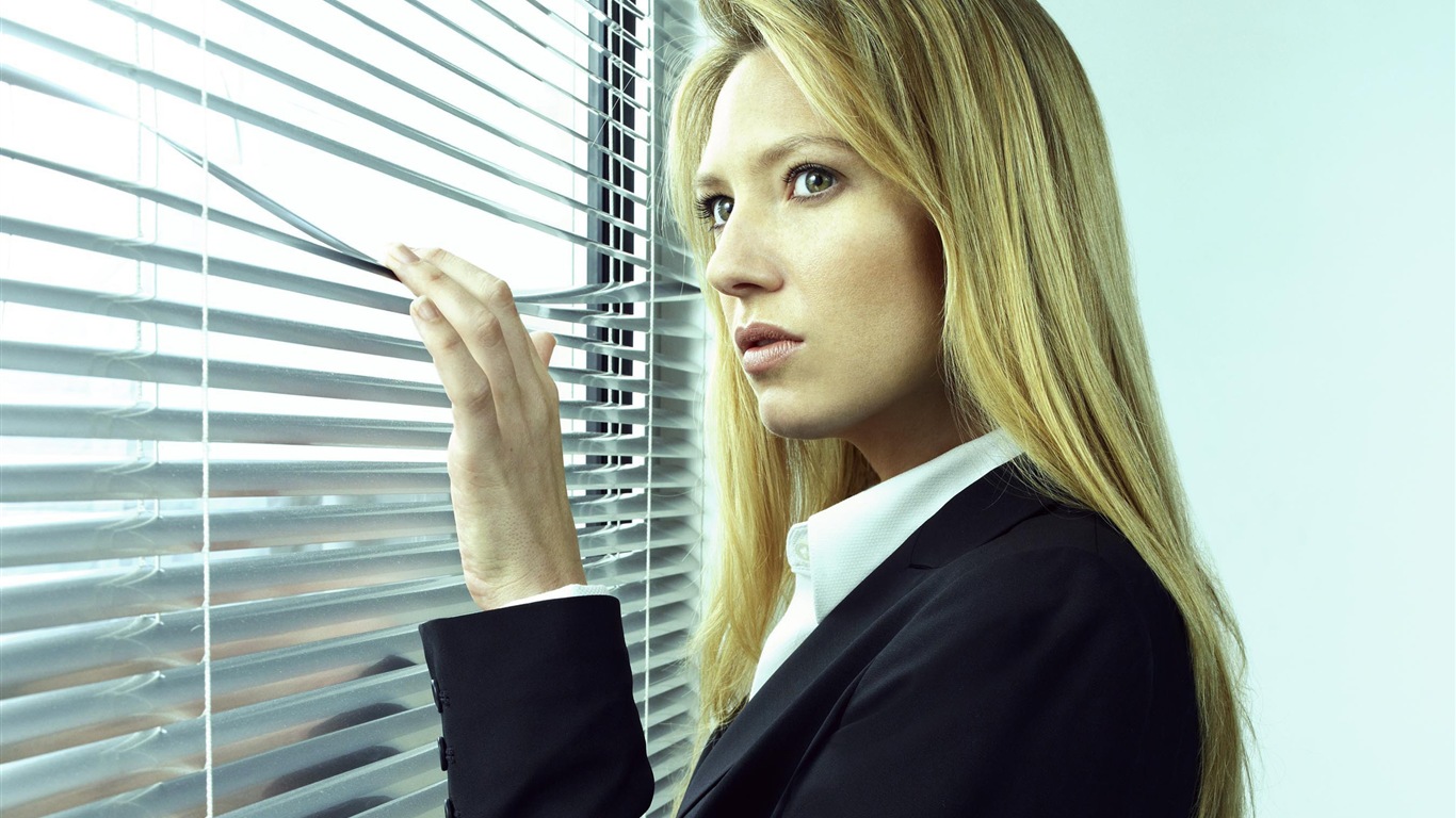 Anna Torv beautiful wallpapers #4 - 1366x768