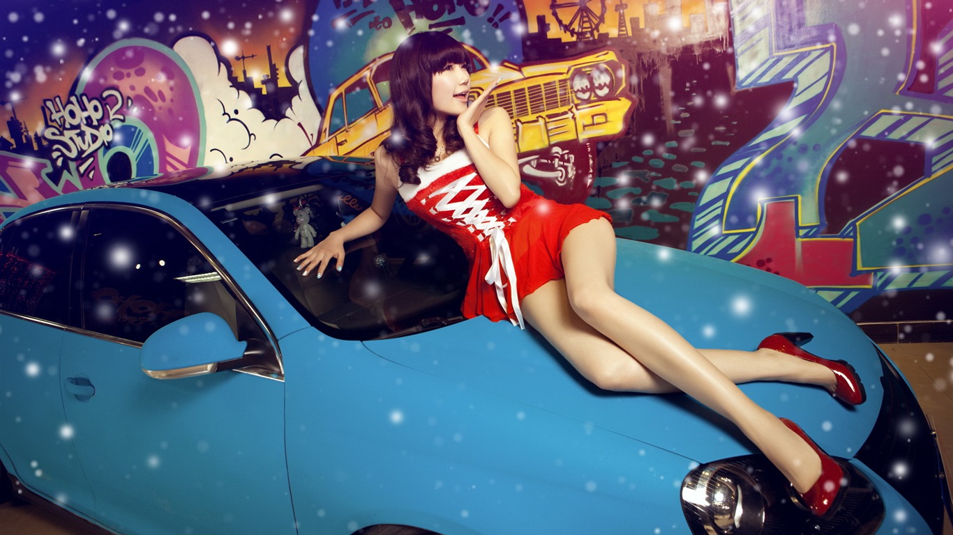 Novoroční slavnostní červená šaty krásné modely aut HD Tapety na plochu #2 - 1366x768