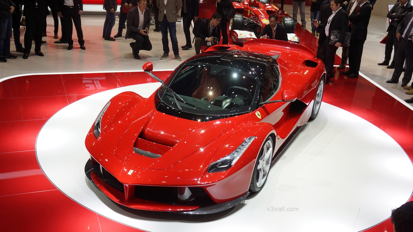 2013 Ferrari rouge LaFerrari supercar HD fonds d'écran #12 - 1366x768