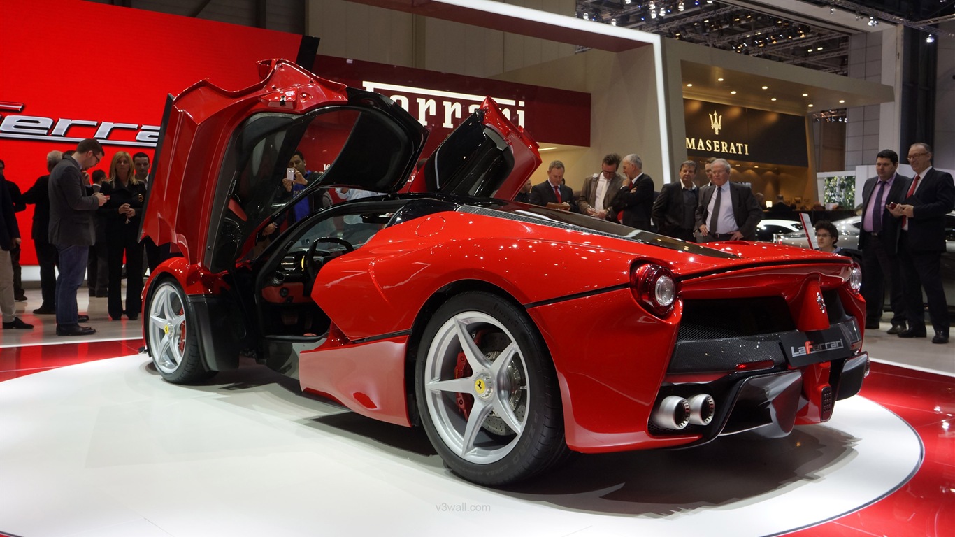 2013 Ferrari rouge LaFerrari supercar HD fonds d'écran #17 - 1366x768