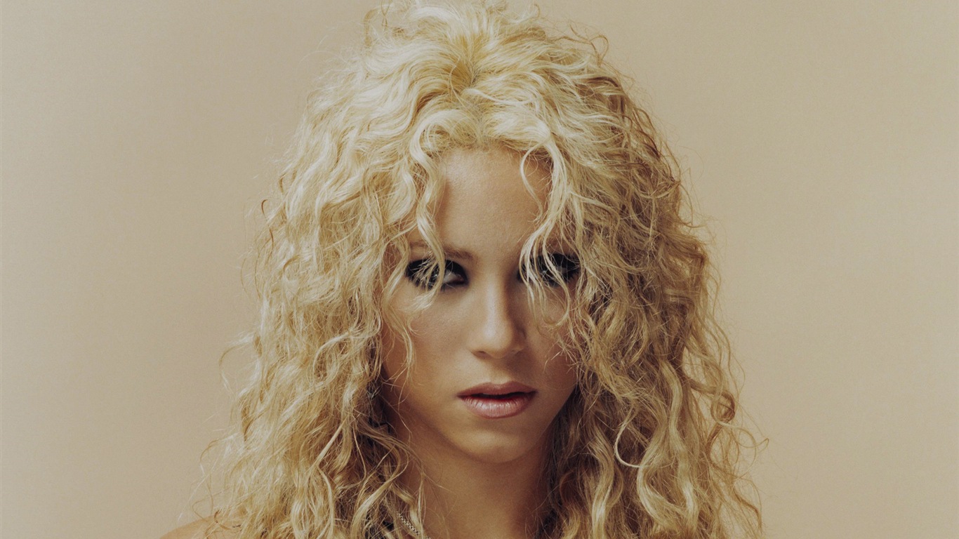 Shakira 夏奇拉 高清壁纸13 - 1366x768