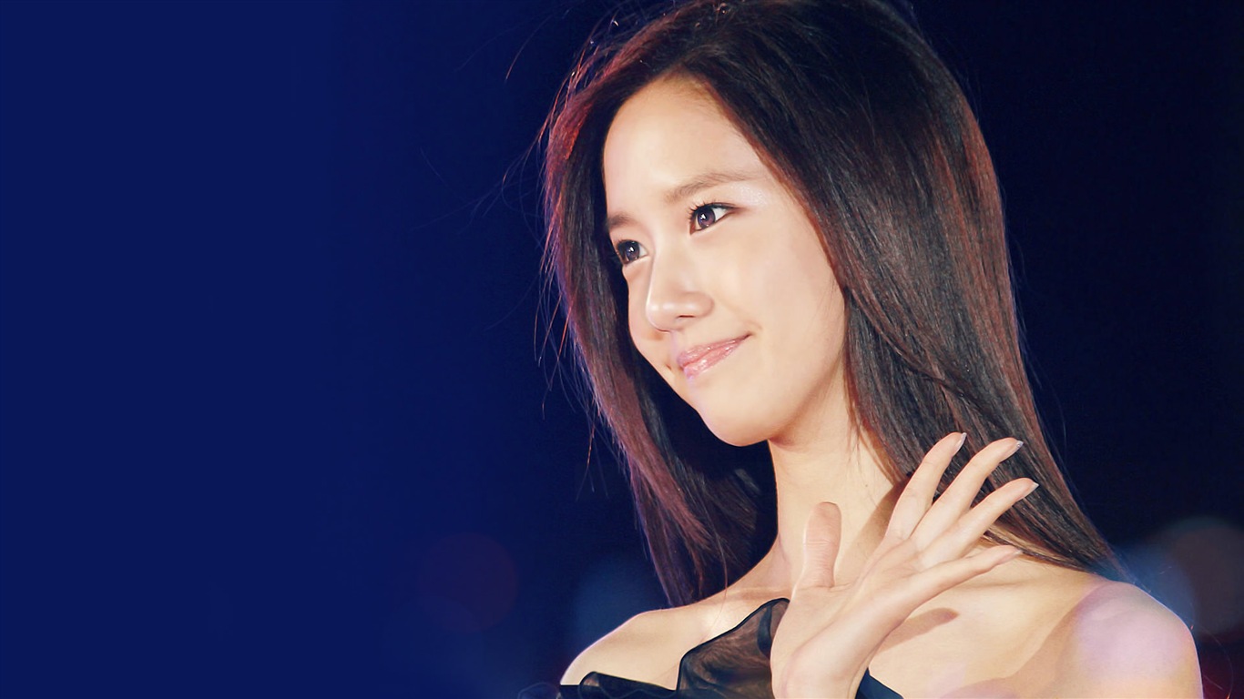 少女時代 林允兒 Lim YoonA 高清壁紙 #18 - 1366x768