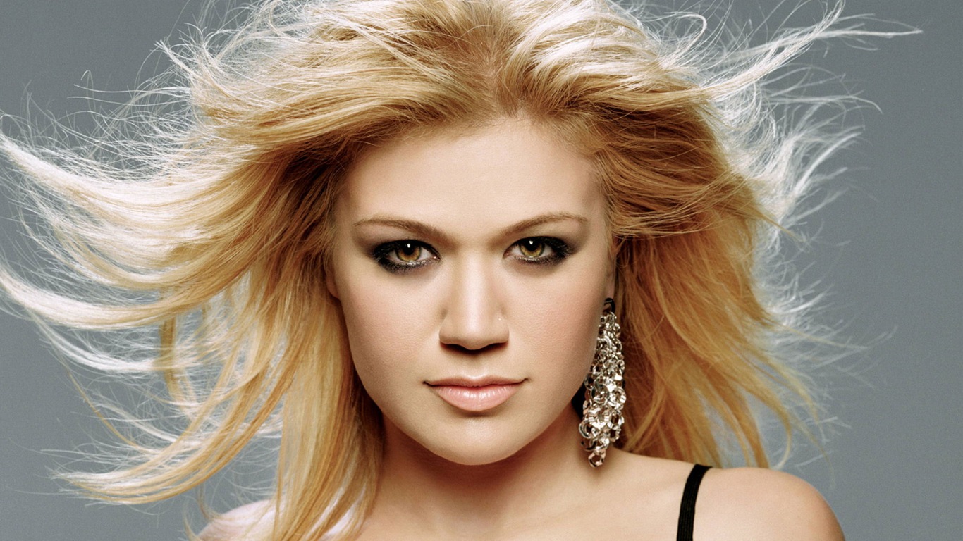 Kelly Clarkson hermosos fondos de pantalla #14 - 1366x768