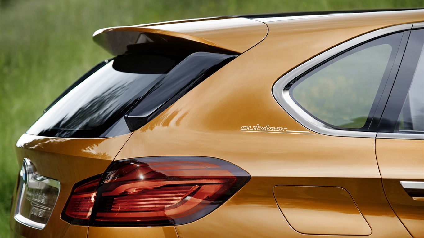2013 BMW Concept actifs wallpapers HD Tourer #19 - 1366x768
