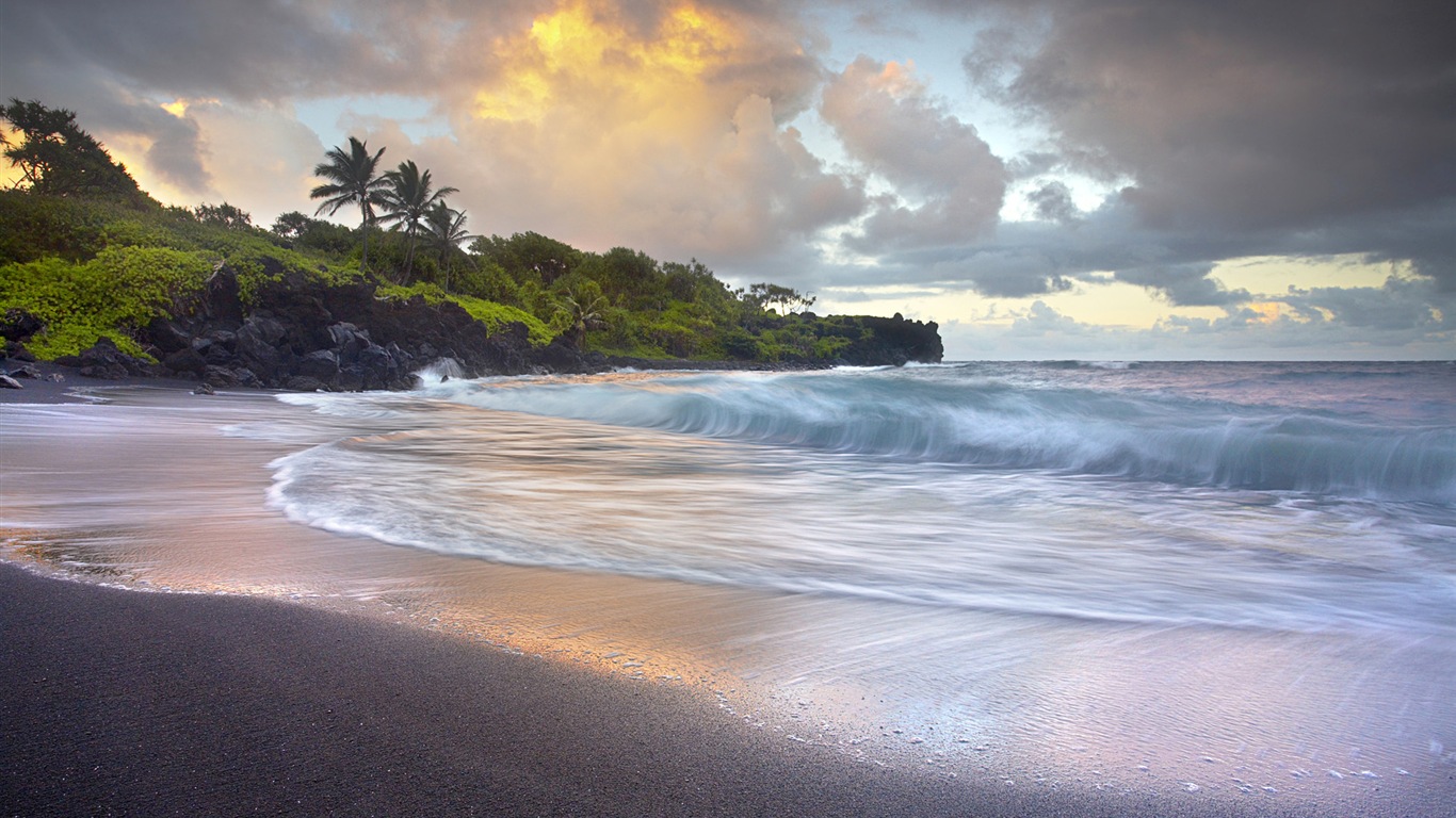 Windows 8 Theme Wallpaper: Hawaiian Landschaft #16 - 1366x768