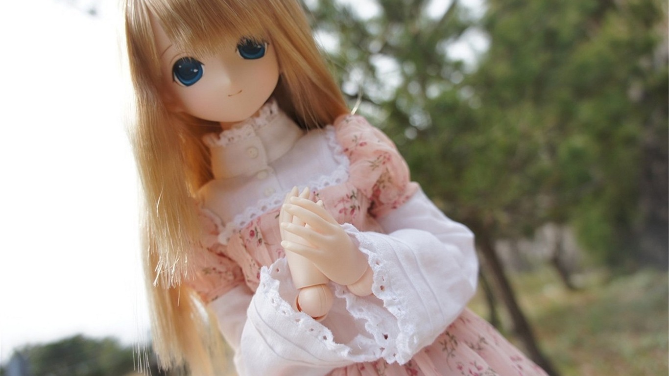 아름다운 슈퍼 Dollfie 장난감 소녀의 HD 배경 화면 #13 - 1366x768