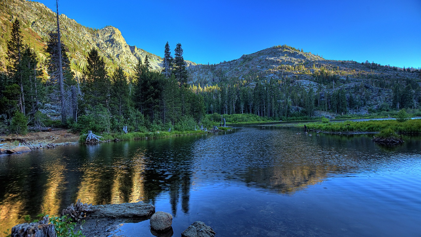 Beautiful mountains, lake, forest, Windows 8 theme HD wallpapers #2 - 1366x768