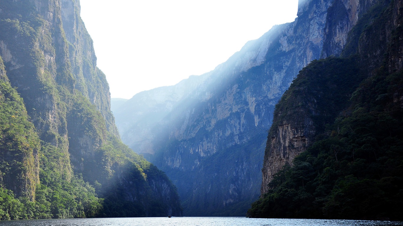 아름다운 산, 호수, 숲, 윈도우 8 테마의 HD 배경 화면 #8 - 1366x768