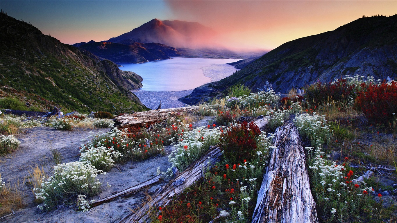 Volcanique paysage de lac fonds d'écran HD #10 - 1366x768