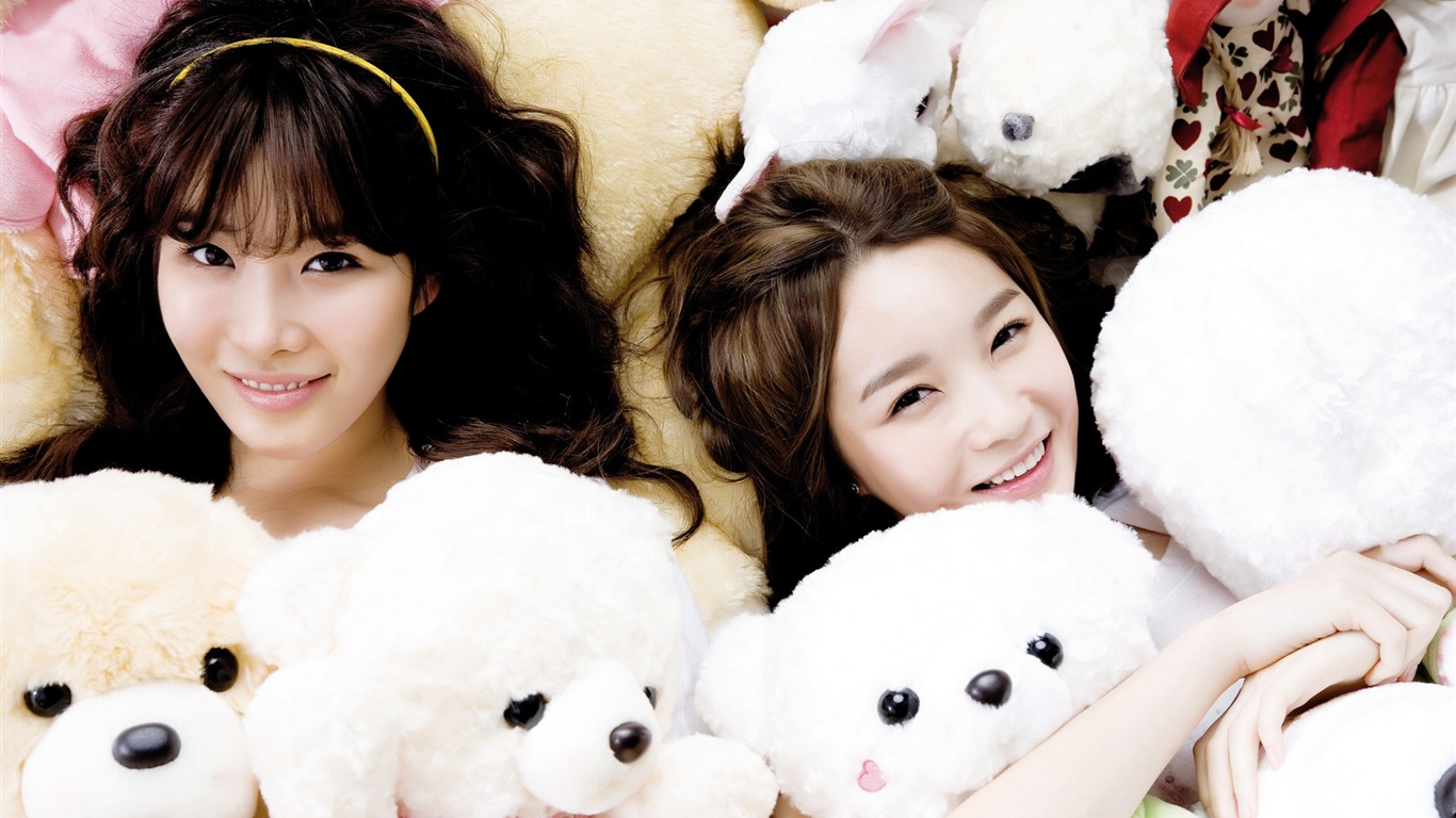 Davichi, корейский группы девушки дуэт, HD обои #1 - 1366x768