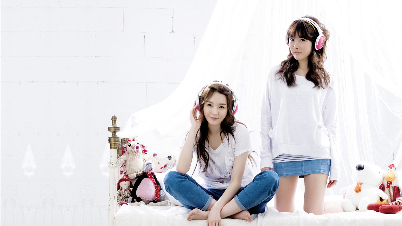 Davichi, корейский группы девушки дуэт, HD обои #5 - 1366x768