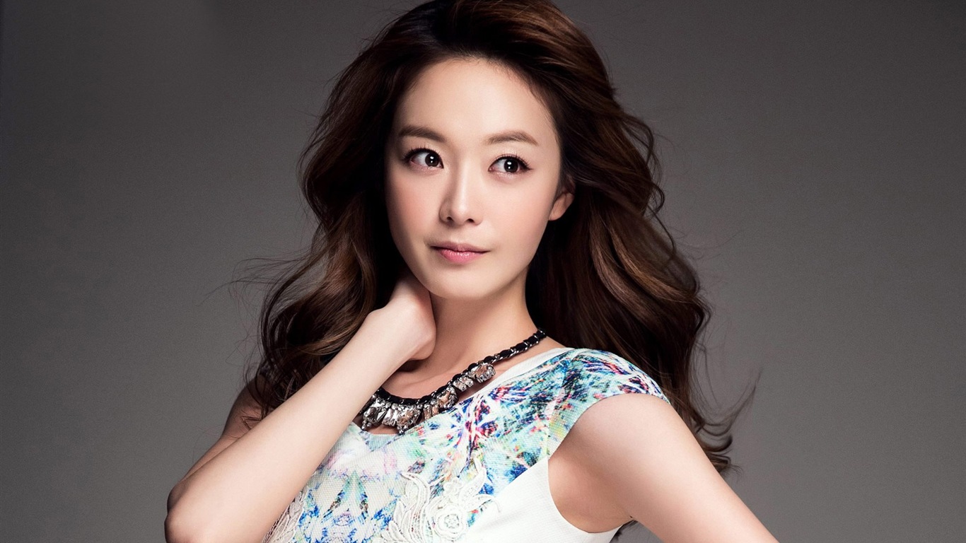 Jeon So-Min, coreano hermosa niña, fondos de pantalla de alta definición #5 - 1366x768